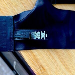 (NWOT) Skims Ultimate Bra Teardrop Push Up Bra - Onyx - 40C